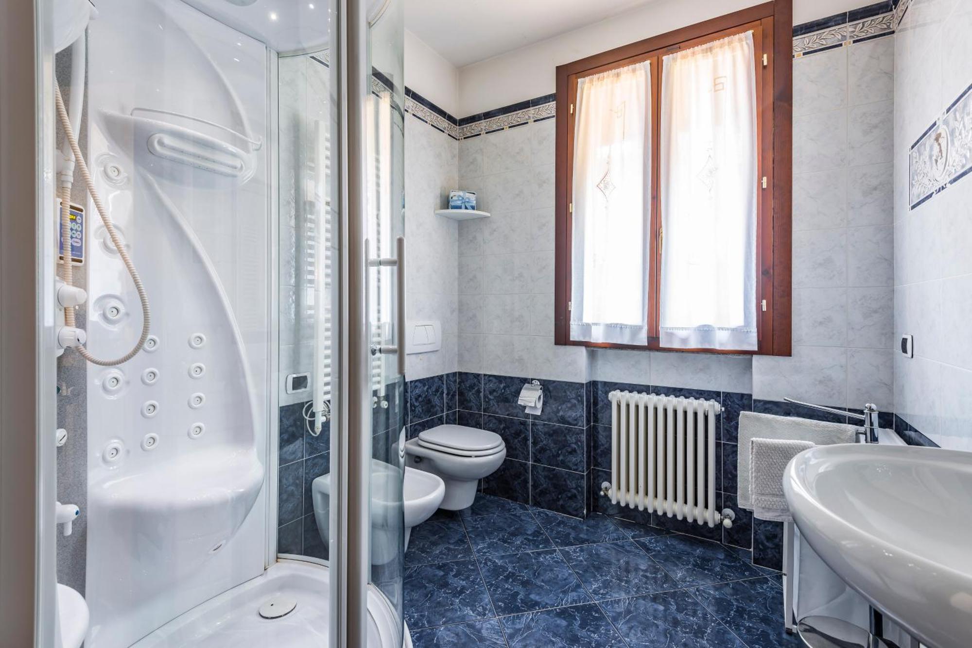 Jacuzzi Apartment In Italian Villa, Wi-Fi & Garden Sassuolo - Maranello Casalgrande Εξωτερικό φωτογραφία